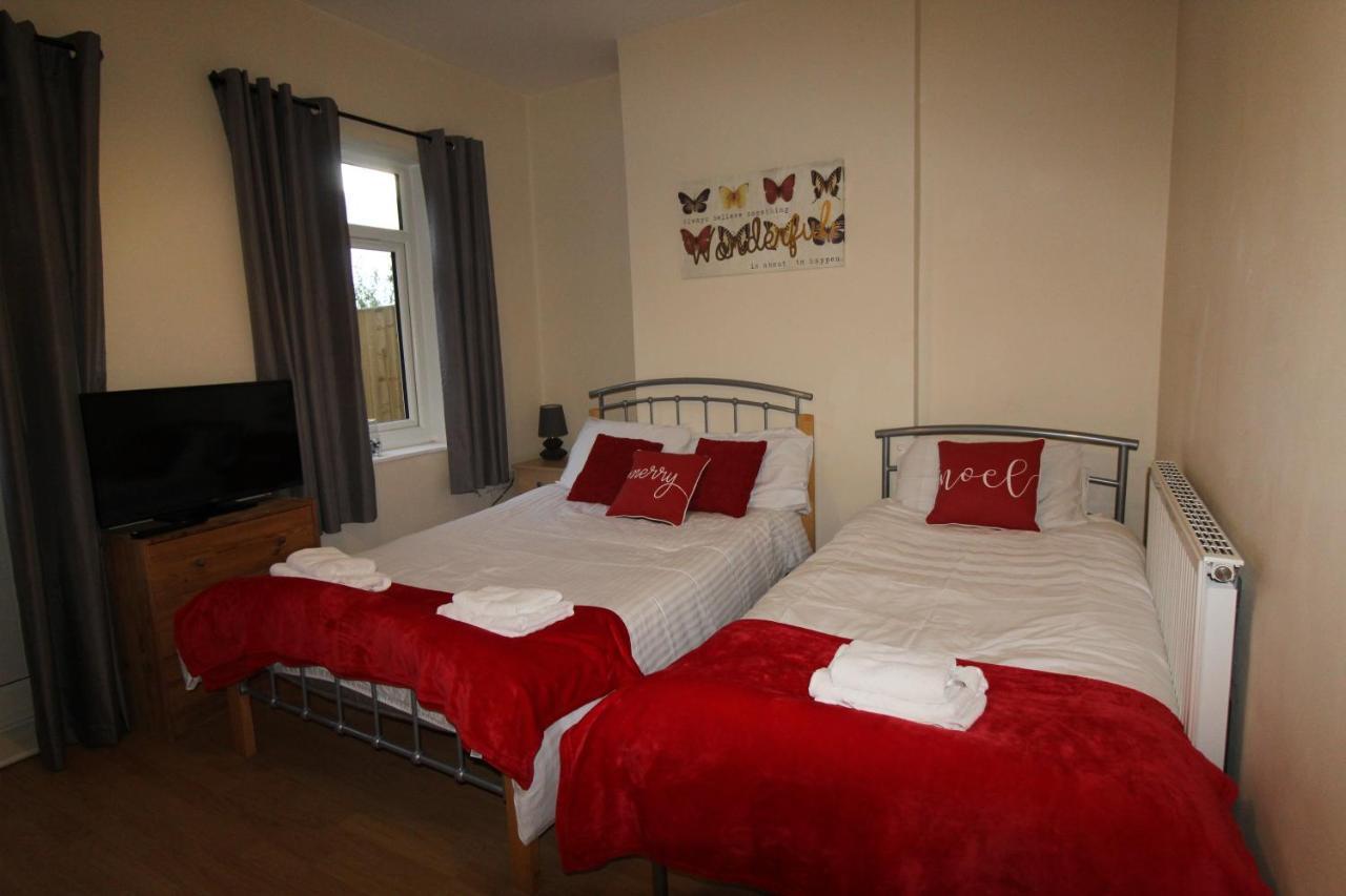 West Lea House Hotel เชสเตอร์ฟิลด์ ภายนอก รูปภาพ